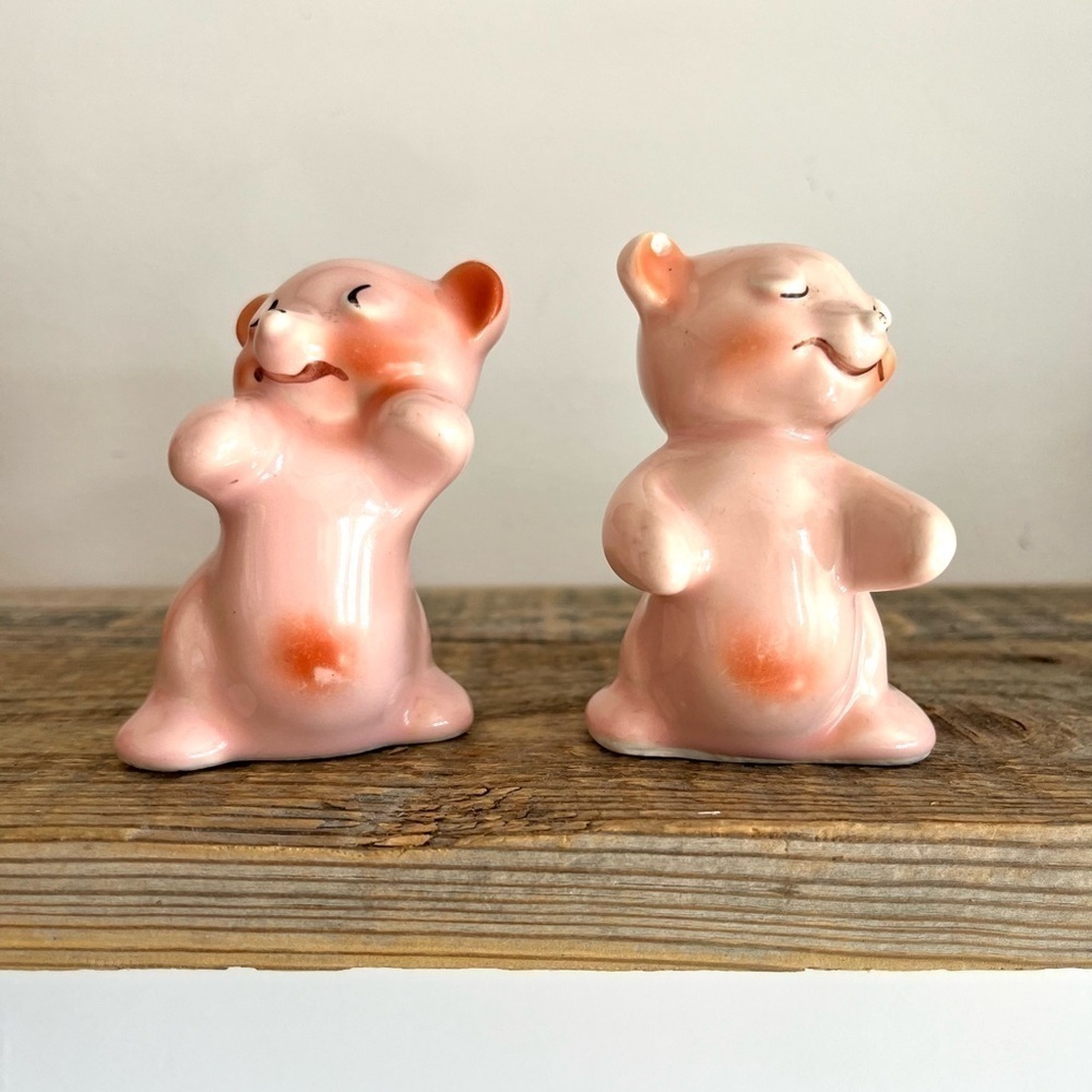 Van Tellingen bears hugging salt and pepper shakers - Picture 2 of 8